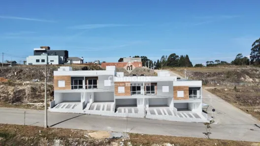 Sobrado com 3 Quartos à venda, 119m² no Flores da Cunha, Flores da Cunha