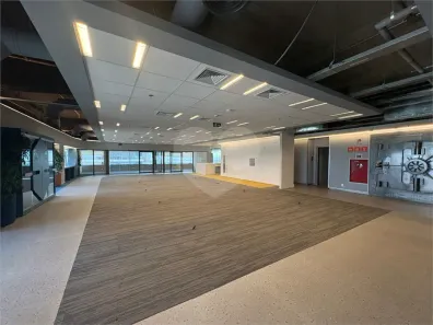 Sala Comercial para alugar, 397m² no Parque Industrial Tomas Edson, São Paulo