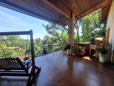 Imóvel Comercial com 3 Quartos à venda, 314m² no Vila Santo Antônio, Cotia