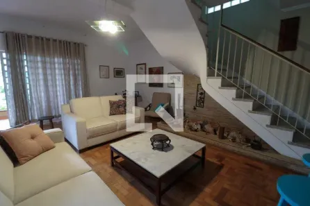 Casa com 3 Quartos à venda, 260m² no Caxingui, São Paulo