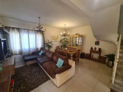 Casa de Condomínio com 3 Quartos à venda, 200m² no Chácara Pavoeiro, Cotia