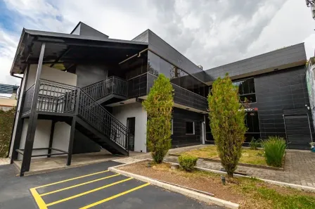 Imóvel Comercial para alugar, 340m² no Hugo Lange, Curitiba