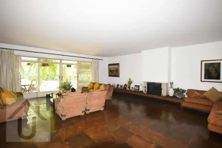 Sobrado com 8 Quartos à venda, 610m² no Jardim Guedala, São Paulo
