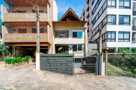 Casa com 4 Quartos para alugar, 200m² no Auxiliadora, Porto Alegre