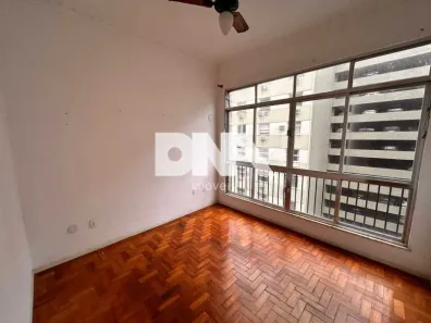 Apartamento com 2 Quartos à venda, 61m² no Leme, Rio de Janeiro