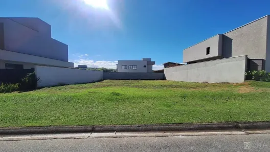 Lote/Terreno à venda, 600m² no Condomínio Residencial Colinas do Paratehy, São José dos Campos