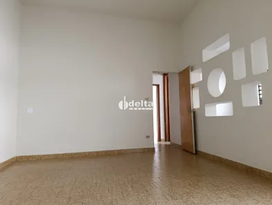 Casa com 4 Quartos para alugar, 165m² no Martins, Uberlândia