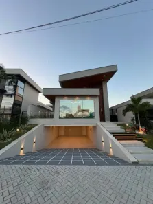 Casa de Condomínio com 3 Quartos à venda, 191m² no Cidade Alpha, Eusébio