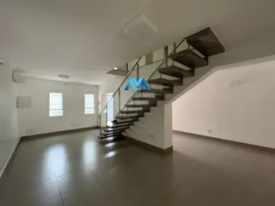 Sobrado com 2 Quartos para alugar, 240m² no Indianópolis, São Paulo