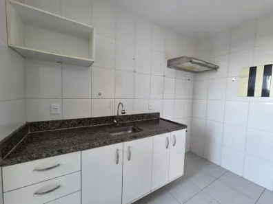 Apartamento com 3 Quartos para alugar, 70m² no Japiim, Manaus