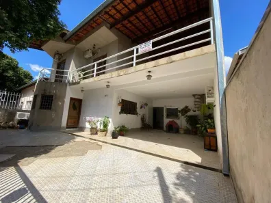 Sobrado com 3 Quartos à venda, 212m² no Remanso Campineiro, Hortolândia