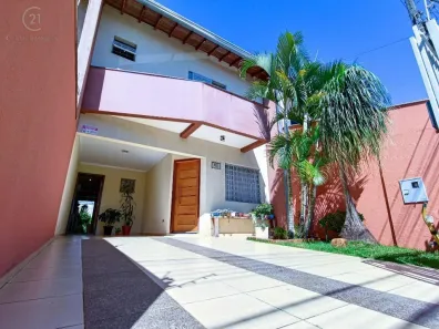 Casa com 3 Quartos à venda, 136m² no Pinheiros, Londrina