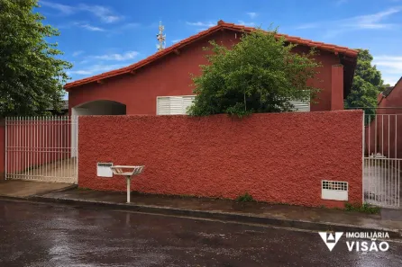 Casa com 4 Quartos à venda, 120m² no Santa Marta, Uberaba