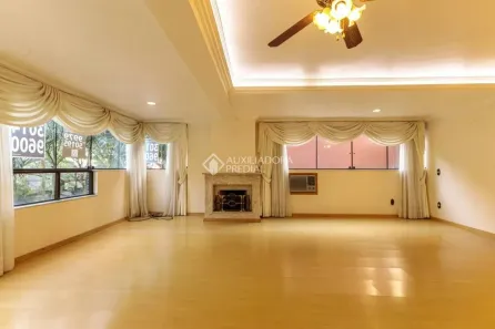 Apartamento com 3 Quartos para alugar, 129m² no Petrópolis, Porto Alegre