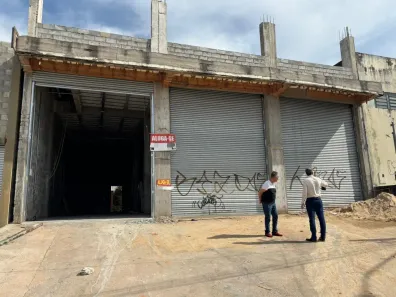 Galpão/Depósito/Armazém para alugar, 77m² no Parque das Flores, Goiânia