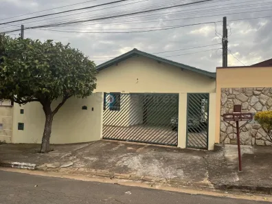 Casa com 2 Quartos à venda, 97m² no Parque Jambeiro, Campinas