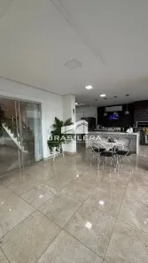 Sobrado com 5 Quartos à venda, 10m² no Jardins Madri, Goiânia