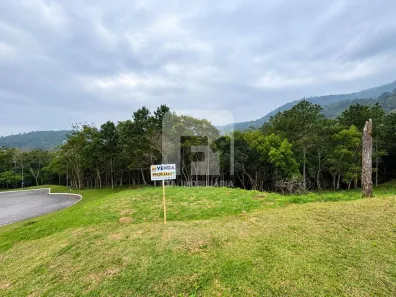Lote/Terreno à venda, 639m² no Itacorubi, Florianópolis