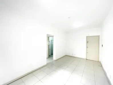 Apartamento com 1 Quarto para alugar, 32m² no Farroupilha, Porto Alegre
