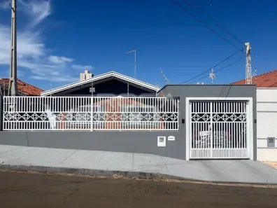 Prédio Comercial com 2 Quartos para alugar, 111m² no Jardim São Carlos, São Carlos