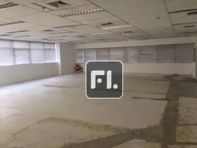 Sala Comercial para alugar, 130m² no Itaim Bibi, São Paulo