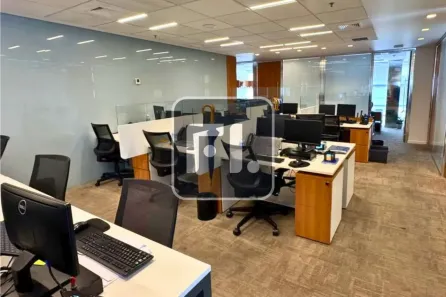 Sala Comercial para alugar, 400m² no Vila Olímpia, São Paulo