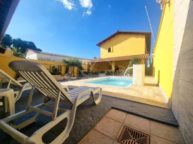 Casa com 4 Quartos à venda, 204m² no Trevo, Belo Horizonte