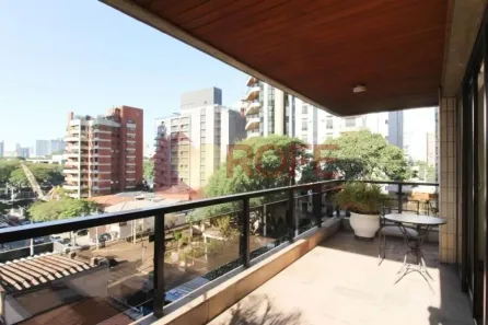 Apartamento com 3 Quartos à venda, 210m² no Moema, São Paulo