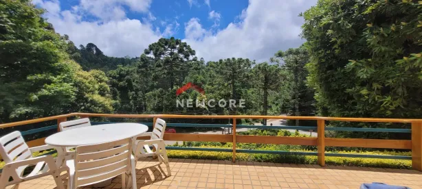 Casa com 4 Quartos à venda, 256m² no , Campos do Jordão