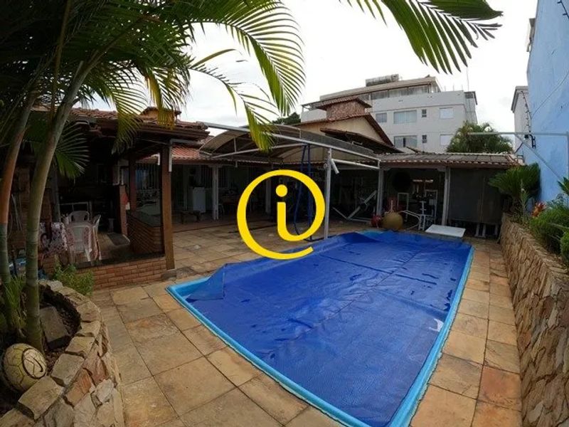 Casa com 3 quartos — Castelo, Belo Horizonte