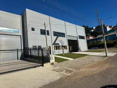 Sala Comercial para alugar, 650m² no Centenário, Caxias do Sul