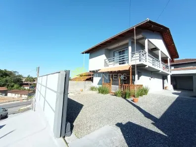 Sobrado com 5 Quartos à venda, 21400m² no João Costa, Joinville
