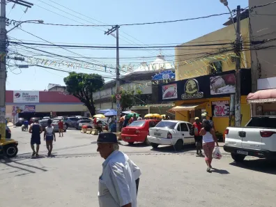 Prédio Comercial com 8 Quartos à venda, 210m² no Itapuã, Salvador