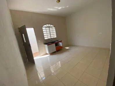 Casa com 1 Quarto para alugar, 45m² no Vila Zat, São Paulo