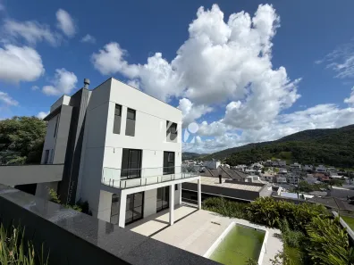 Casa com 3 Quartos à venda, 311m² no Pedra Branca, Palhoça