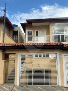 Sobrado com 3 Quartos à venda, 199m² no Vila Yara, Osasco