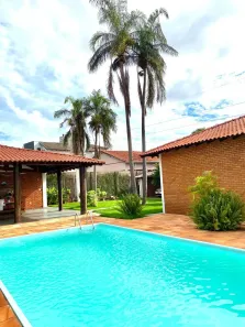 Casa com 3 Quartos à venda, 324m² no Cidade Salmen, Rondonópolis
