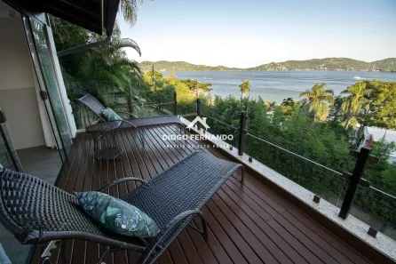 Casa com 3 Quartos à venda, 221m² no Lagoa da Conceição, Florianópolis
