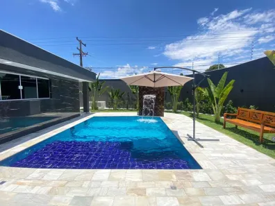 Casa com 3 Quartos para alugar, 232m² no Jardim Ecoville I, Cambé