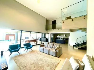 Sobrado com 3 Quartos à venda, 450m² no Goiânia 2, Goiânia