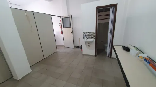 Ponto Comercial à venda, 35m² no Santa Terezinha, Juiz de Fora