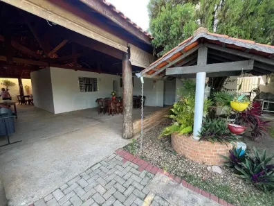 Fazenda/Sítio com 3 Quartos para alugar, 437m² no São Jorge, Piracicaba