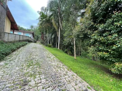 Lote/Terreno à venda, 2025m² no Nova Brasília, Joinville