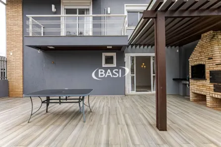 Casa de Condomínio com 4 Quartos à venda, 201m² no Vista Alegre, Curitiba