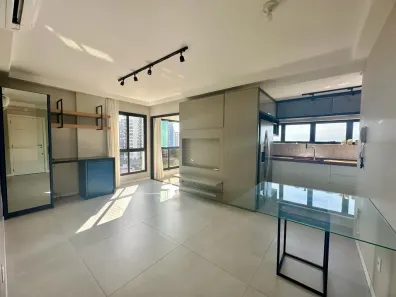 Apartamento com 2 Quartos para alugar, 65m² no Agronômica, Florianópolis