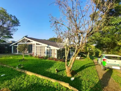 Casa de Condomínio com 3 Quartos para alugar, 100m² no , Gravataí