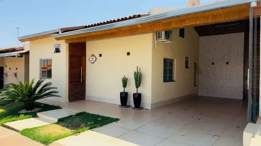 Casa de Condomínio com 3 Quartos para alugar, 90m² no Fazenda São Domingos, Goiânia