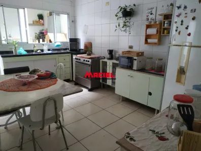 Casa com 3 Quartos à venda, 142m² no Bosque dos Eucaliptos, São José dos Campos
