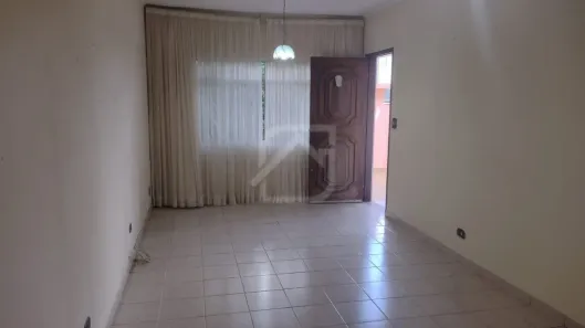 Casa com 2 Quartos à venda, 146m² no Pinheirinho, Santo André