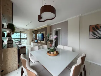 Apartamento com 3 Quartos à venda, 118m² no Centro, Florianópolis